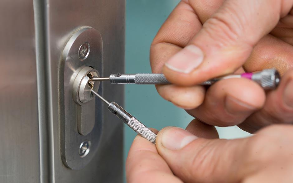 dépannage serrurier urgent Étréchy