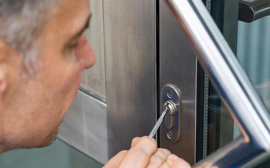 serrurier prix ouverture de porte Issy-les-Moulineaux